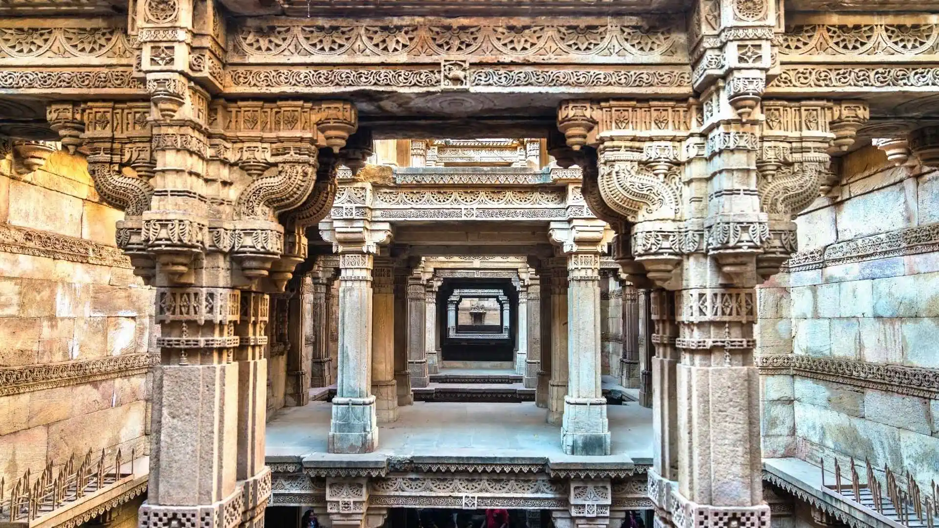 Adalaj Stepwell