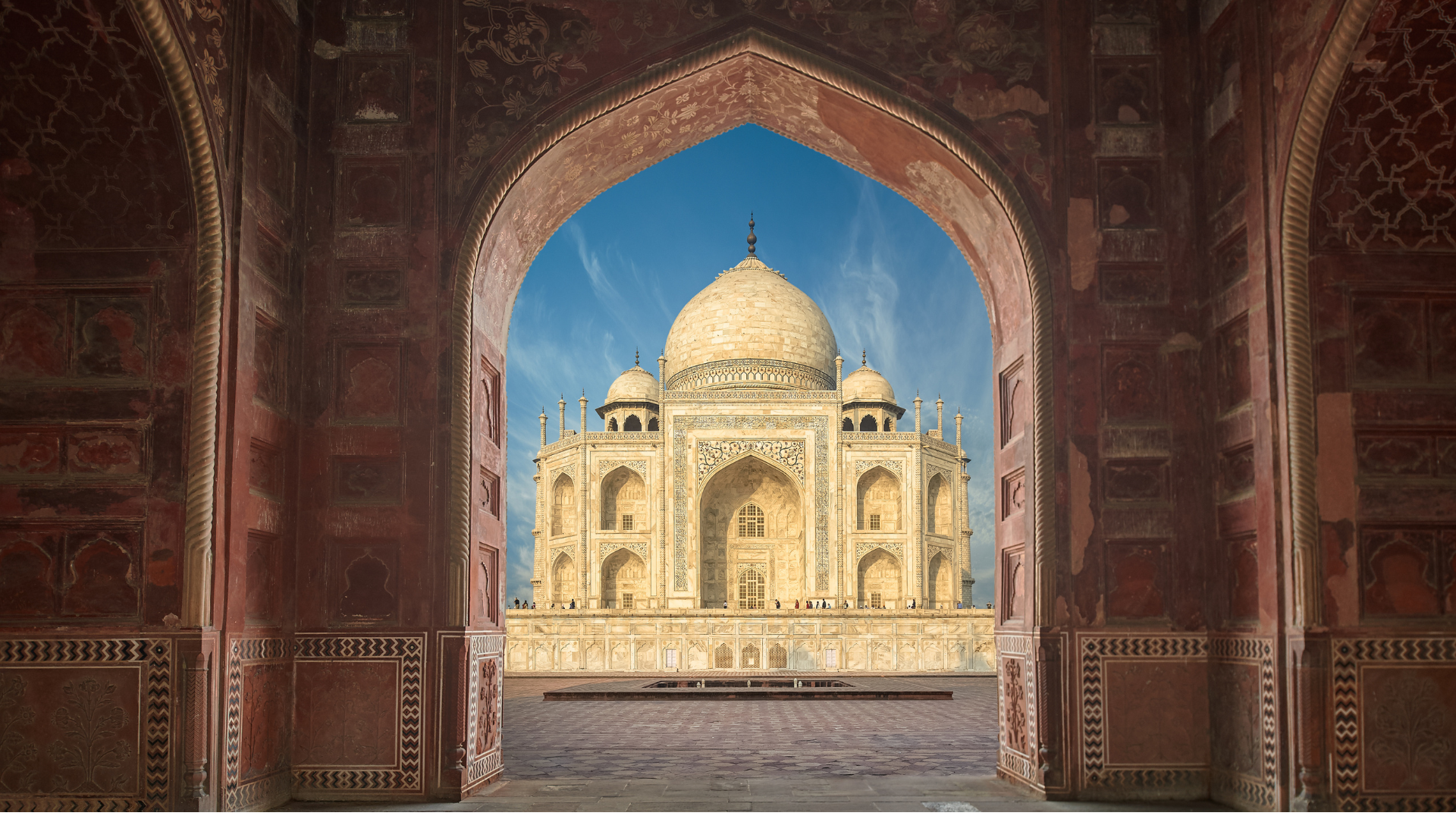 Top 5 Most Romantic Places in India, romantic places in india, best couple destinations in india, best place for couple in india, romantic place for honeymoon, Agra Taj Mahal View