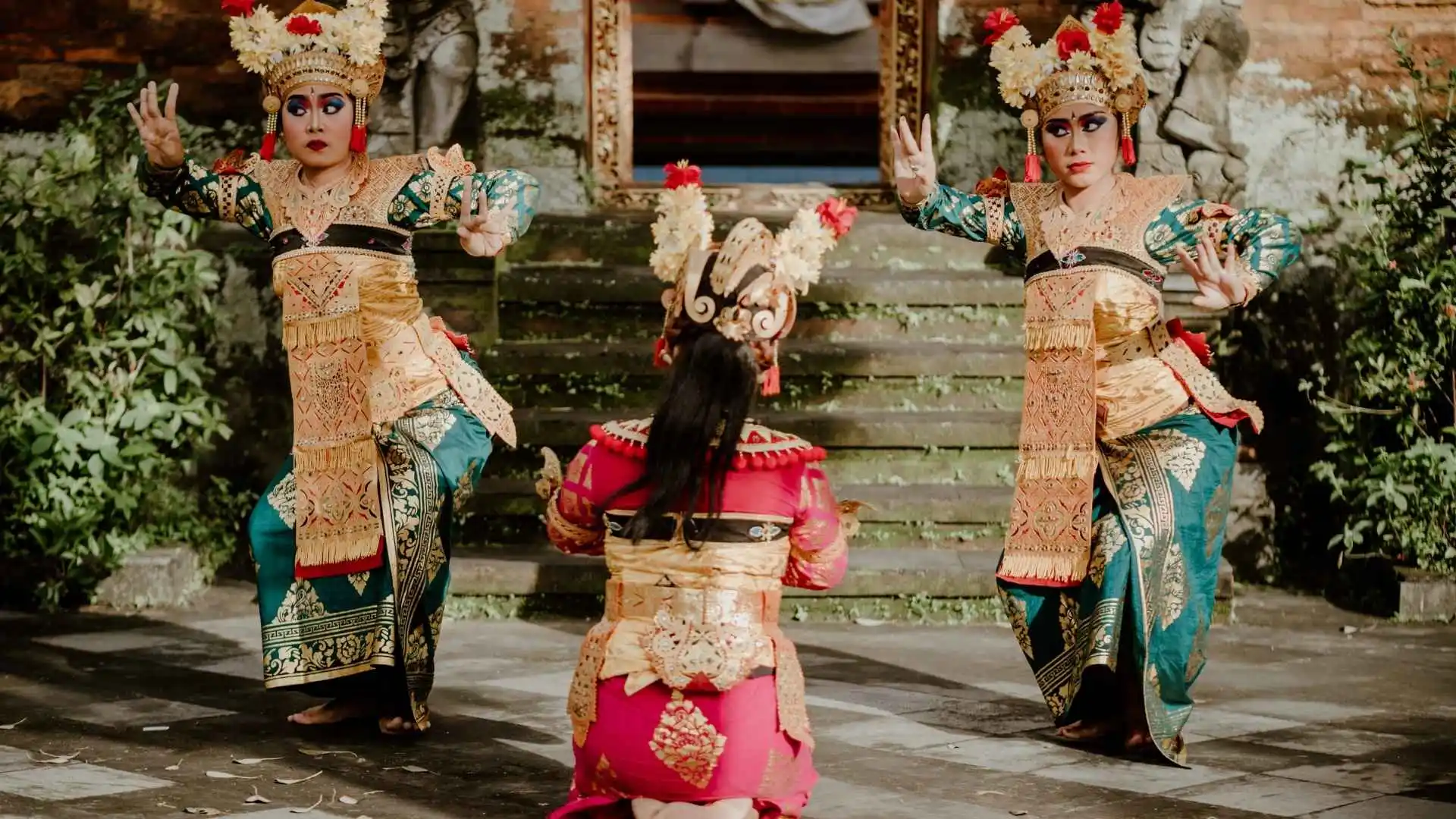 Bali 7-Day Itinerary For Indian Travelers, Temples and Traditional Dance in bali