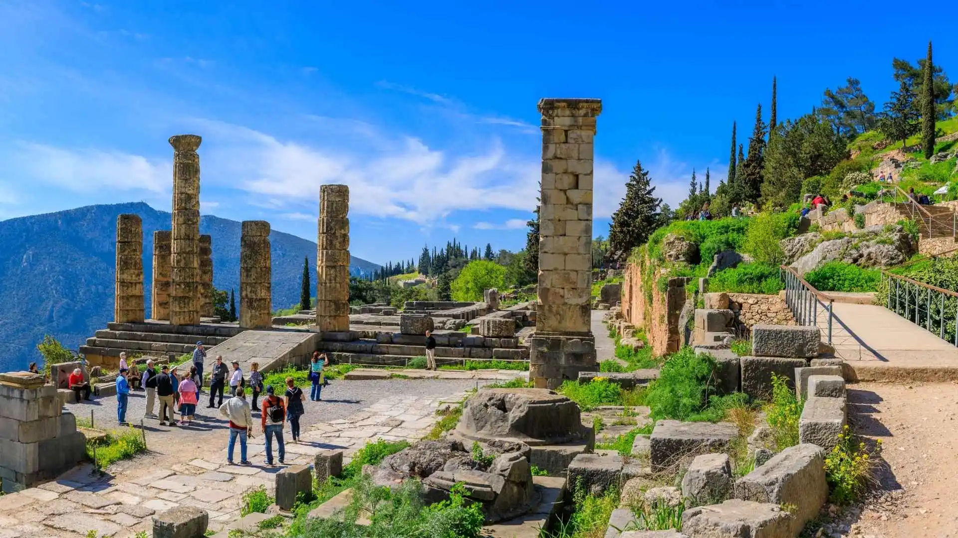 places to visit in Delphi, Delphi sightseeing, Delphi tourist spots, beautiful places to visit in greece
