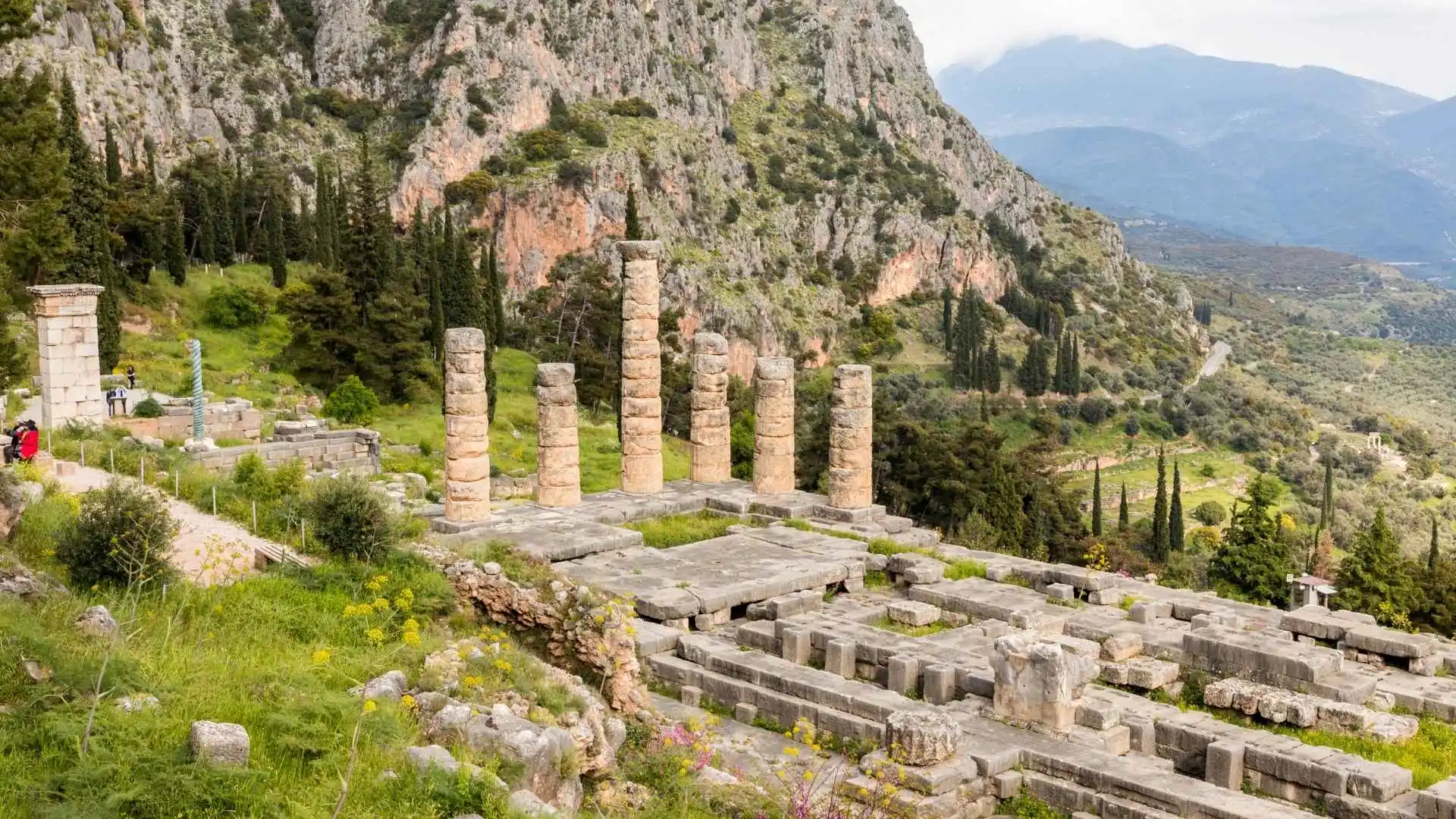 Discover the Ancient Sanctuary of Delphi