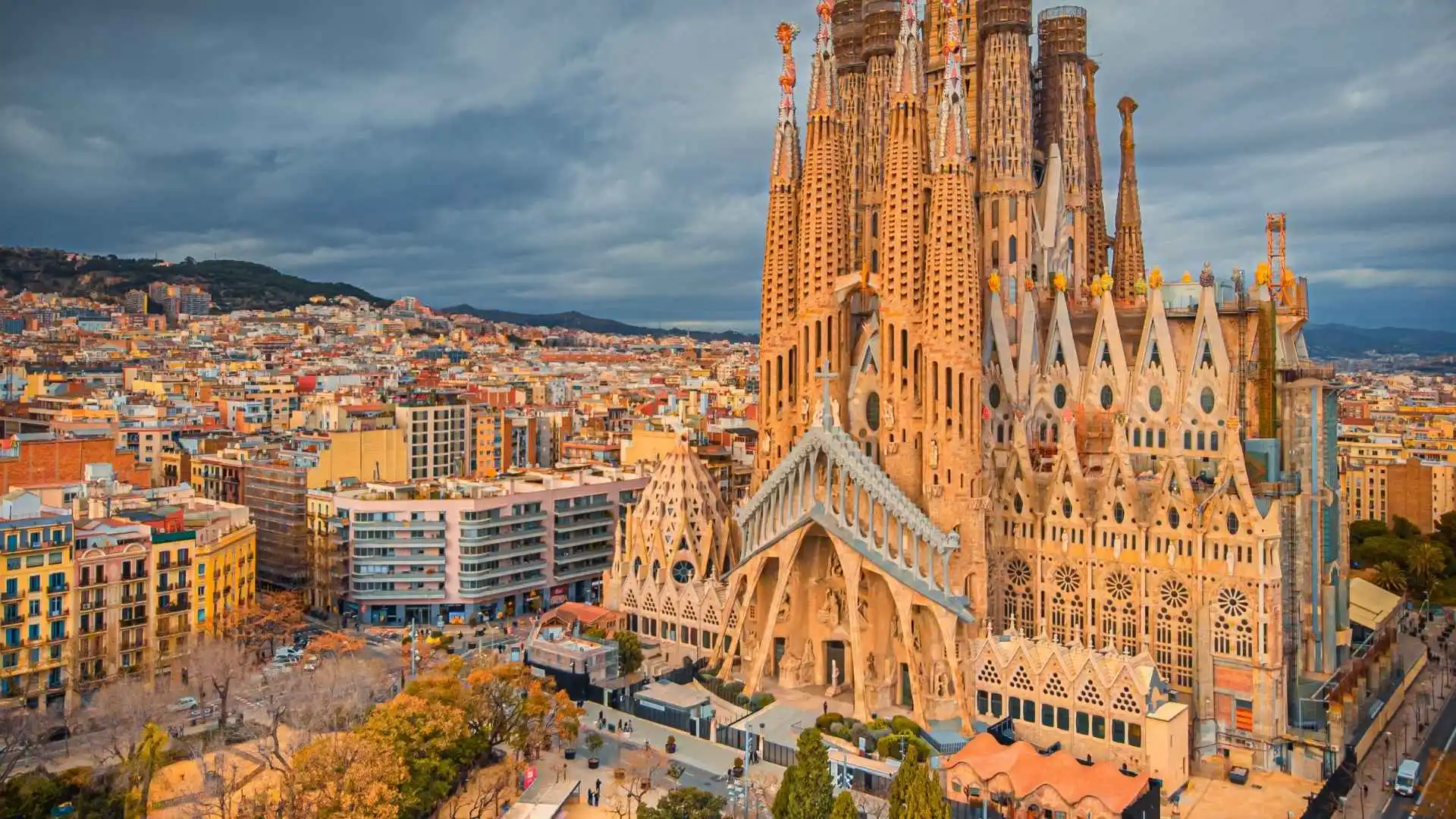 Explore Basilica of the Sagrada Familia in Barcelona