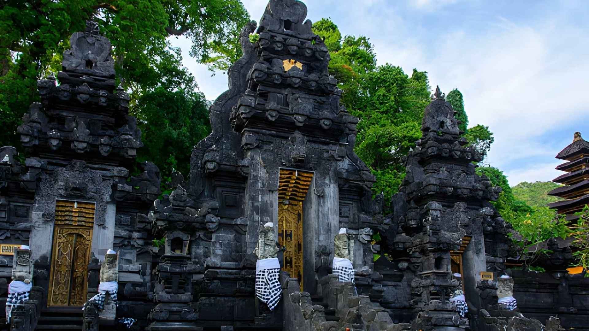 Goa Lawah Temple in Bali, Best Temples in Bali