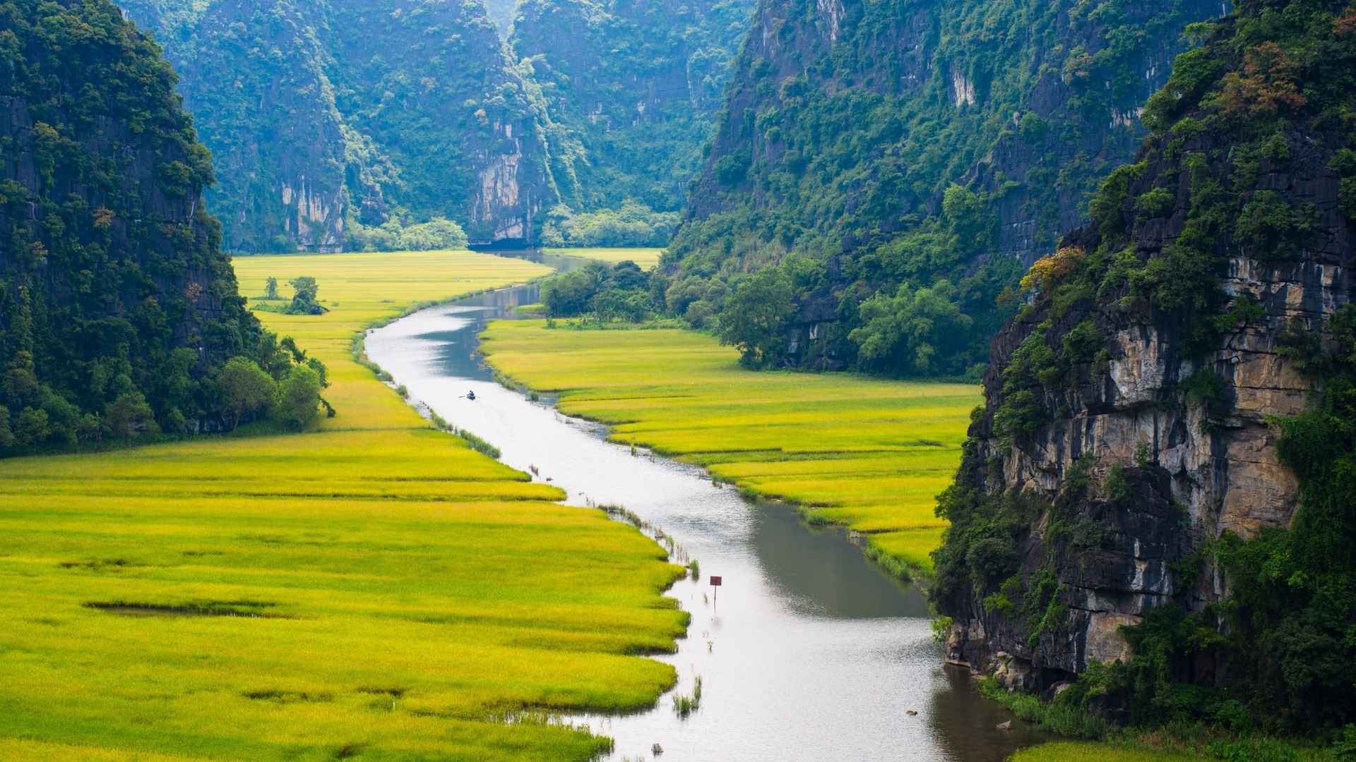 Vietnam itinerary for 7 days, Hanoi City Tour or Ninh Binh Day Trip