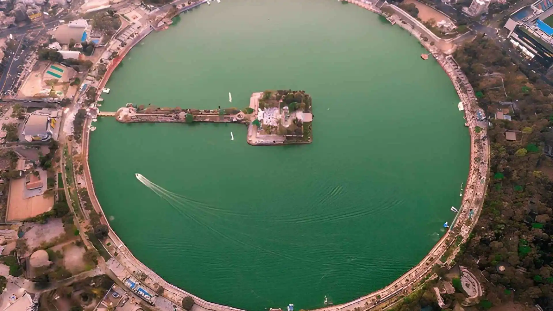 Kankaria Lake