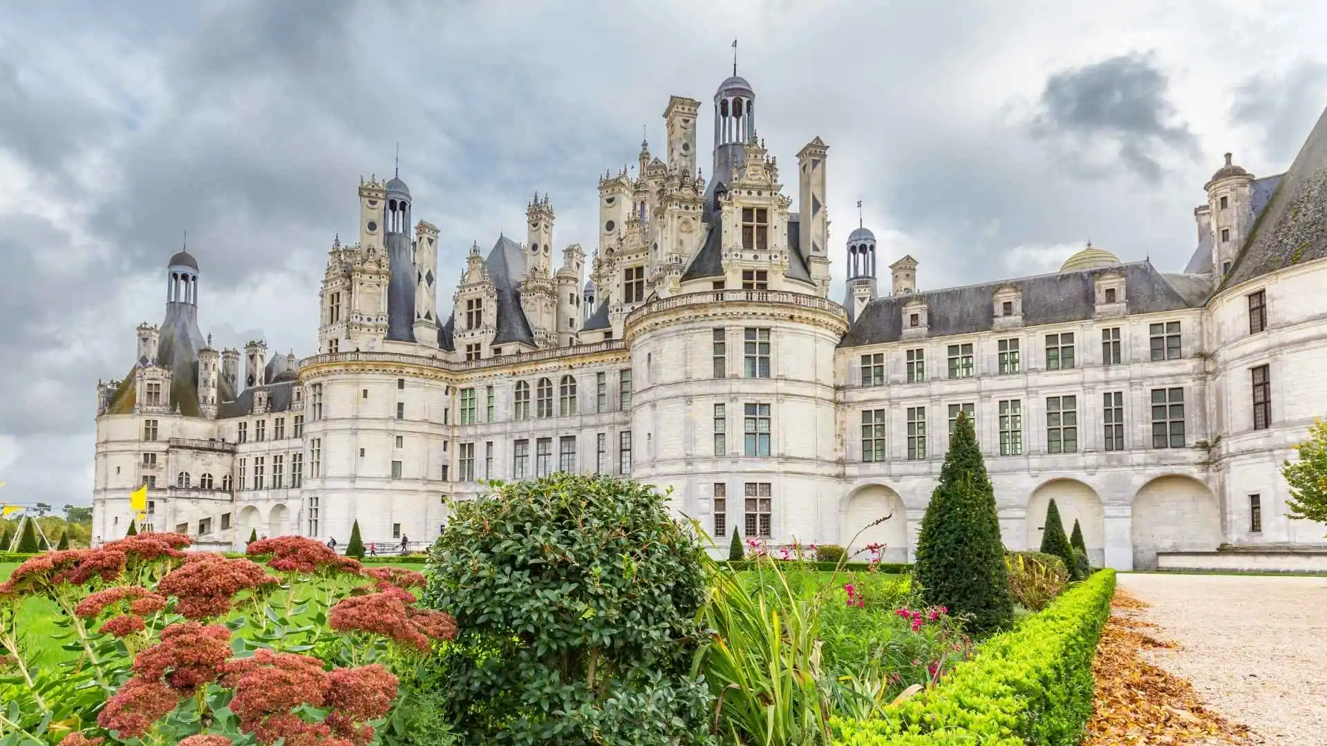 Admire The Insane Beauty of The Loire Valley
