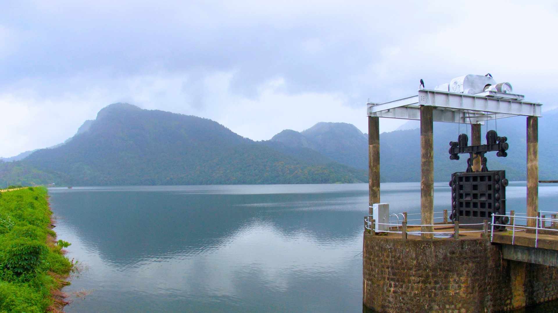 Top 15 Places to Visit in June in India, Best Places to Visit in June in India, Nelliyampathy, Kerala