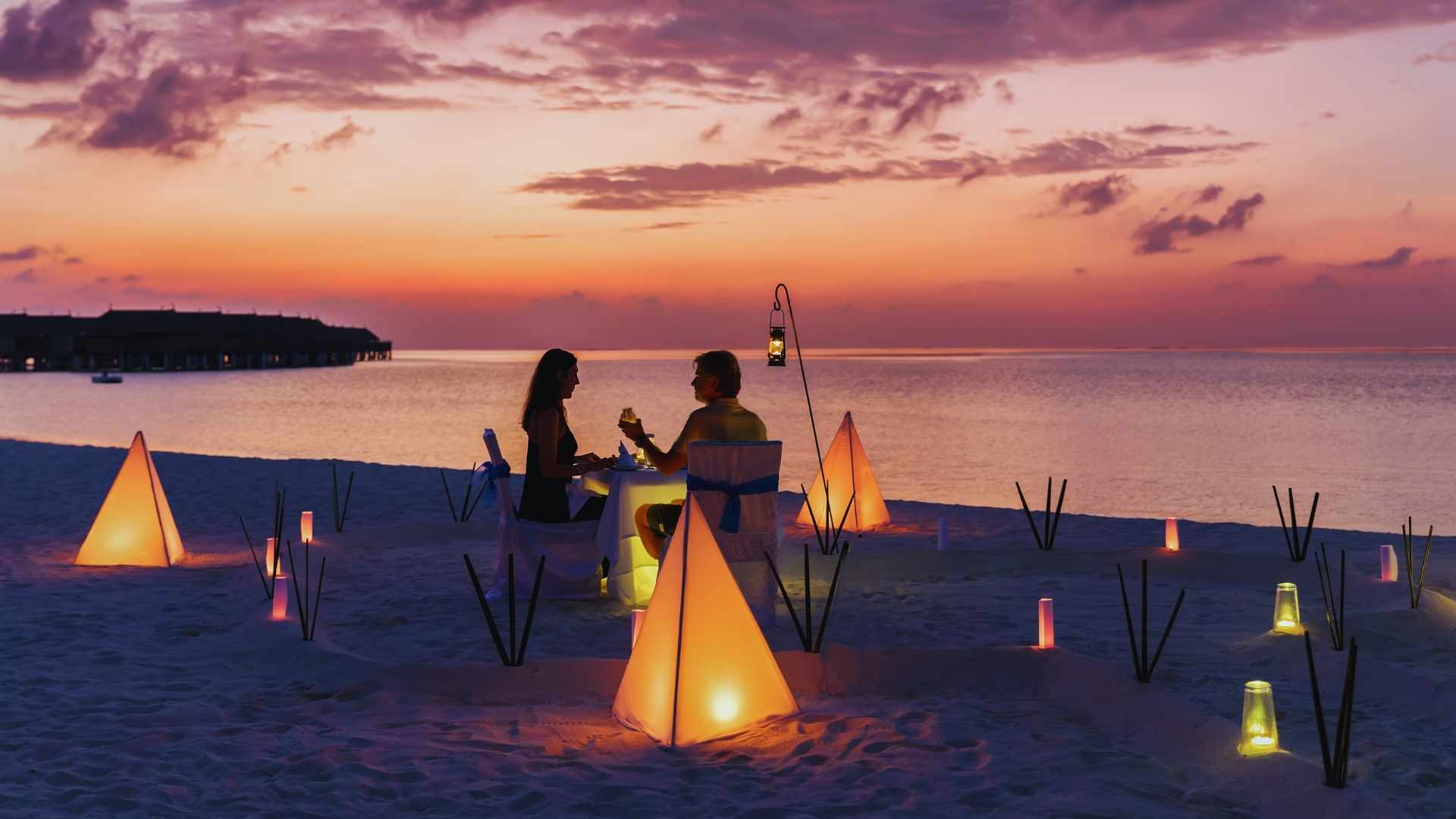 Selecting the right time to book a Maldives honeymoon on a budget!