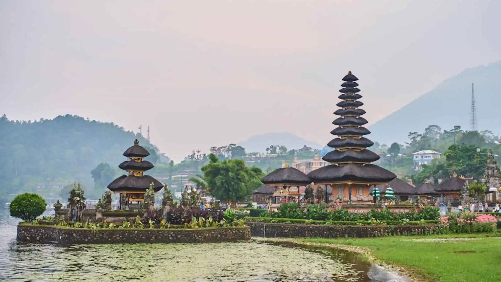 Ulun Danu Beratan Temple in Bali, Best Temples in Bali