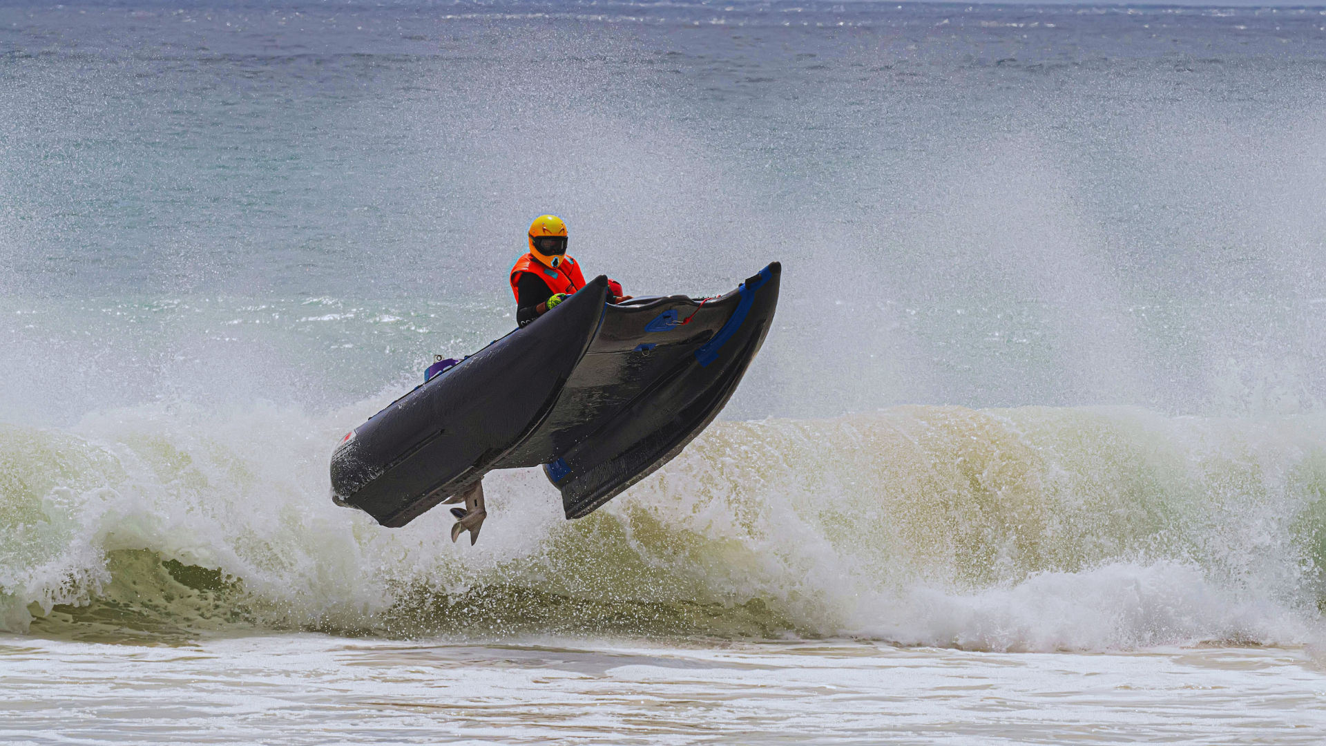 Try Thrilling Water Sports in Maldives